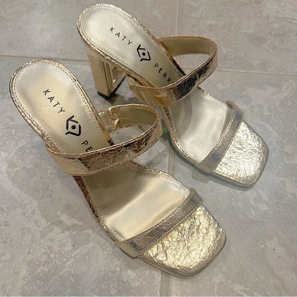 Katy Perry The Hollow Heel Sandal in Gold, Size 7M/37 New in Box Retail $109 - Picture 8 of 14